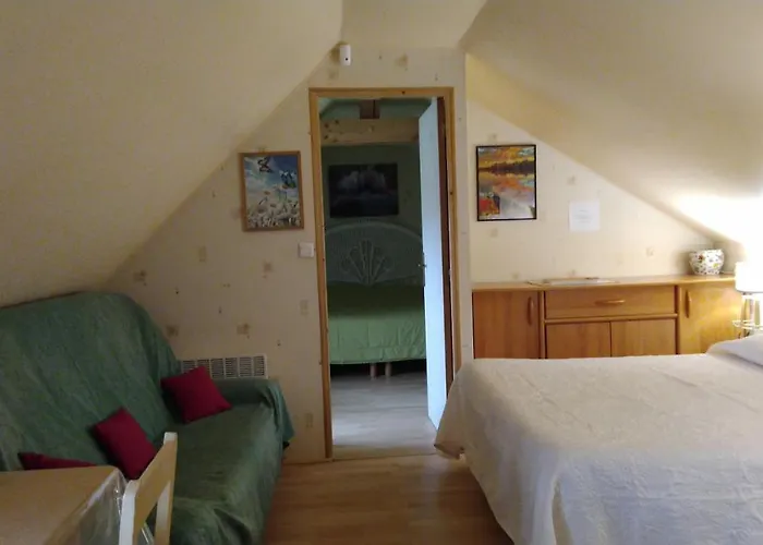 Les Raseries Bed & Breakfast 3*